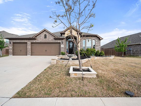 3rd image of 116 Joshua Tree Ct