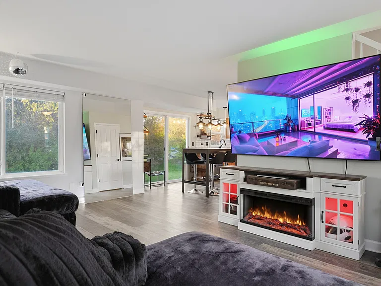 950 Donnelly Pl — Photo 13