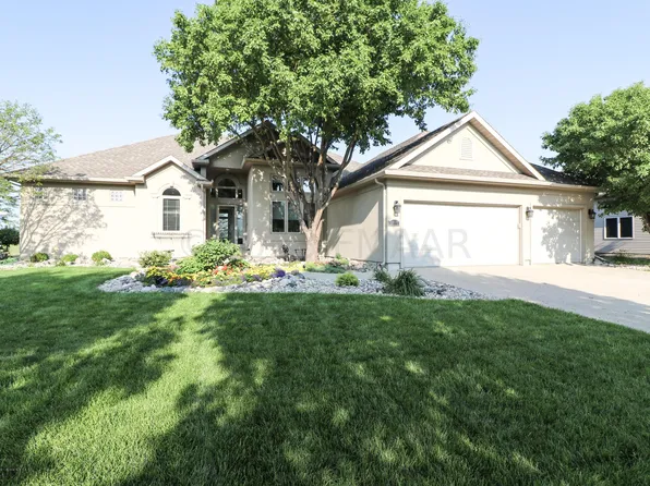 1715 E Rose Creek Pkwy S, Fargo, ND 58104