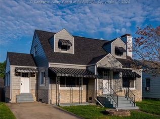 106 Layne Ave, Nitro, WV 25143