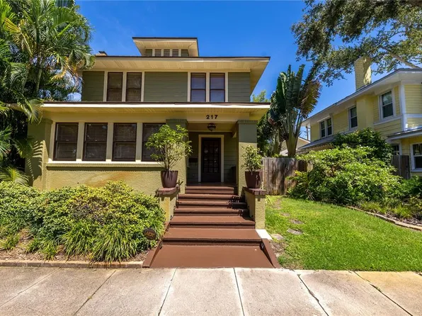 217 13th Ave NE, Saint Petersburg, FL 33701