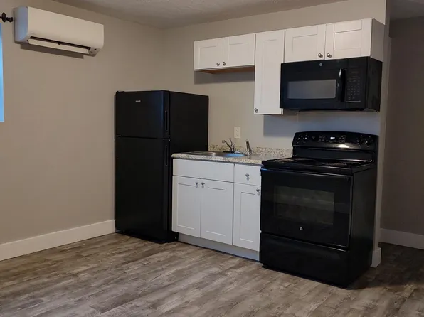 639 Russian St #1, California, PA 15419