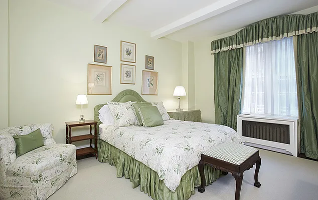 Sold by Stribling | media 4