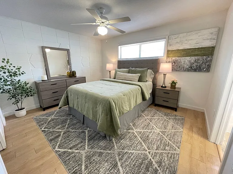 Penthouse — Photo 60