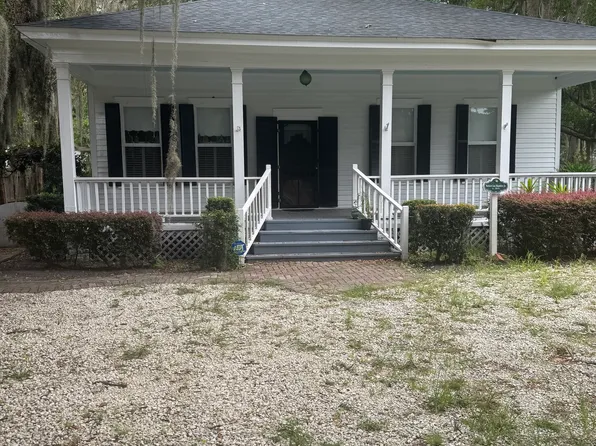 404 Ready St, Saint Marys, GA 31558