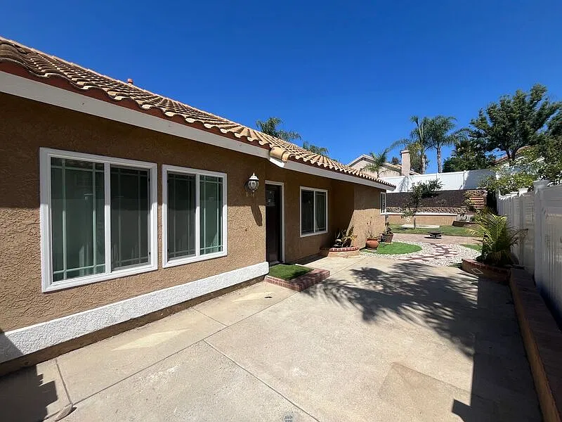 3 bed, 2.0 bath, $2,895 — Photo 2