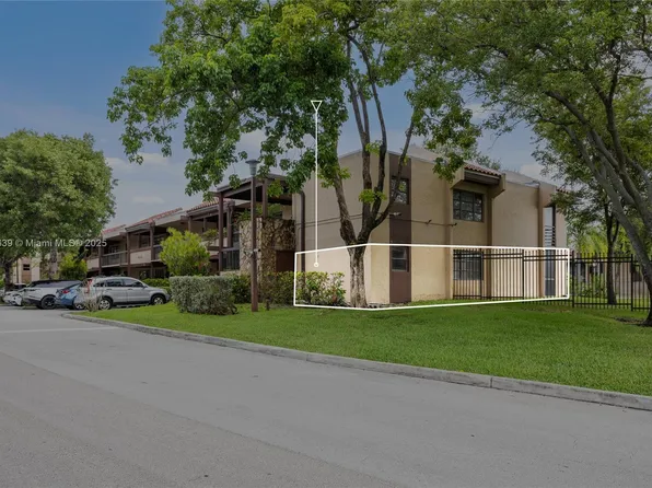 20801 San Simeon Way APT 105, Miami, FL 33179