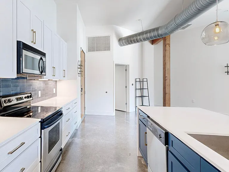 2502 Live Oak St #217 — Photo 15
