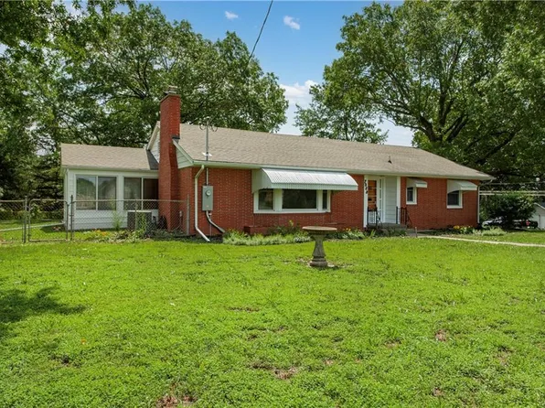 7323 Manchester Ave, Kansas City, MO 64133