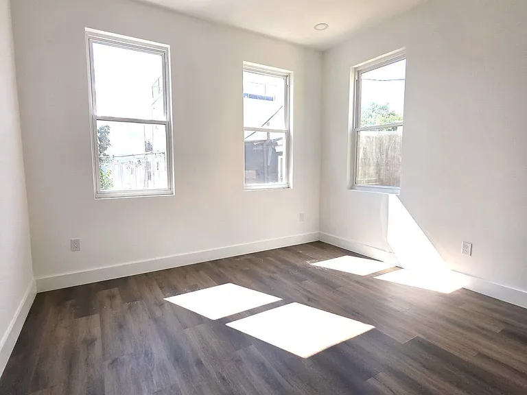 1520 S 22nd St #2 — Photo 9
