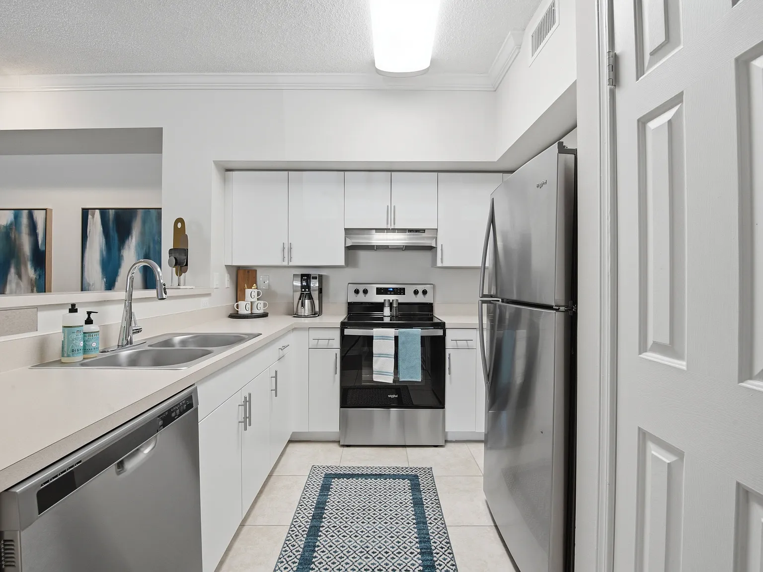 Fountain House Apartments — Photo 4