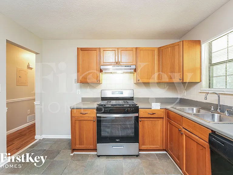 2261 Cherokee Valley Dr — Photo 8