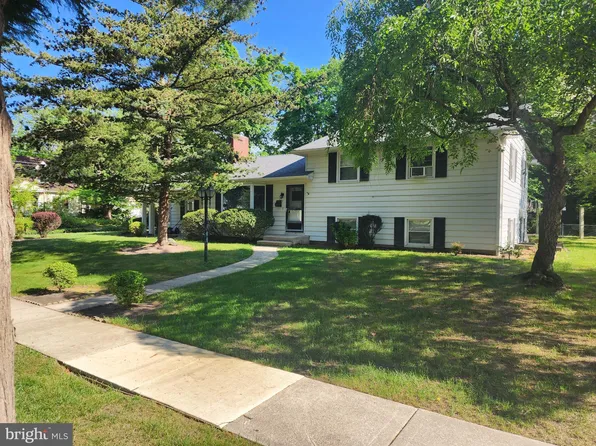 223 University Blvd, Glassboro, NJ 08028