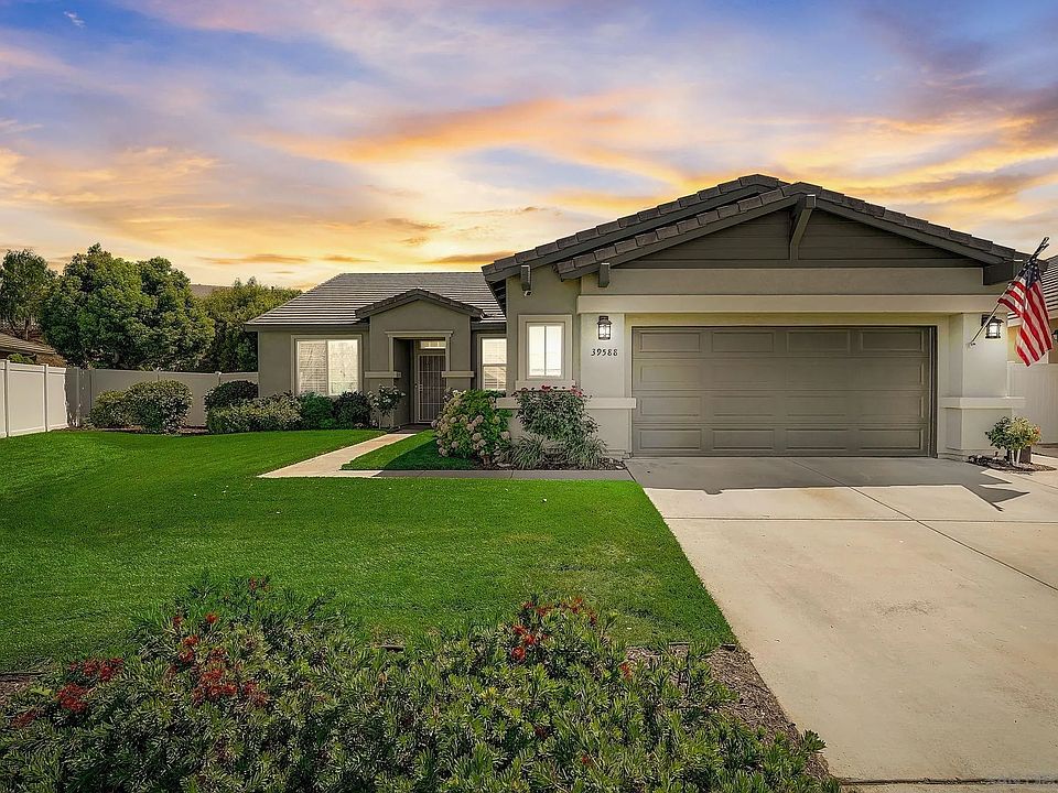 1st image of 39588 Chalk Hill Dr
