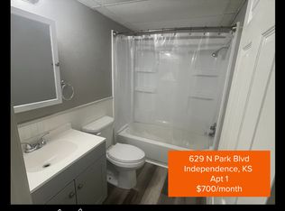 629 N Park Blvd APT 1, Independence, KS 67301