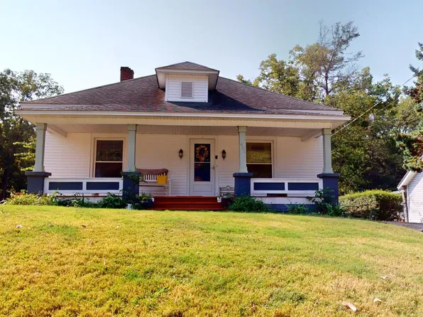 405 W Main St, Newbern, TN 38059