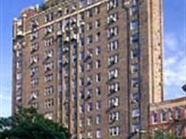 45 Christopher Street image 1 of 10