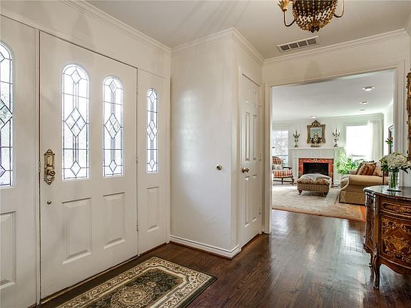 4th image of 3909 Wentwood Dr