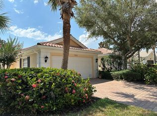 7626 Pesaro Dr, Sarasota, FL 34238