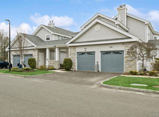 549 Highland Court, Moriches, NY