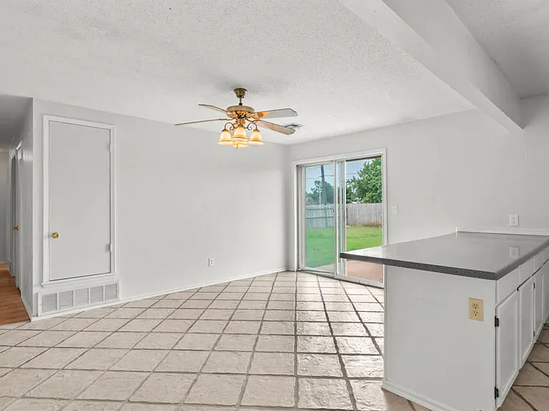 220 E Beech Ave — Photo 10