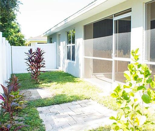 4th image of 1848 Novice Ave