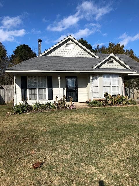 1st image of 10758 Oak Leaf Dr