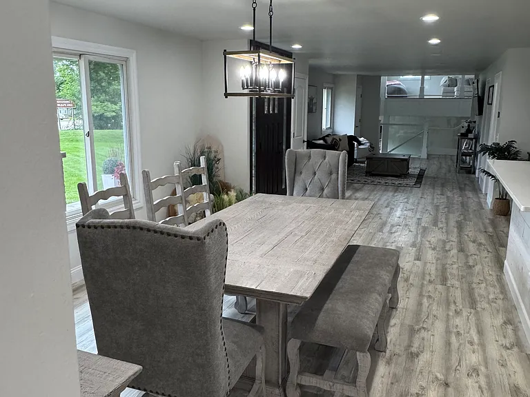 1571 N Huron Rd — Photo 27