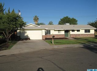 1447 S Tipton Ct, Visalia, CA 93292