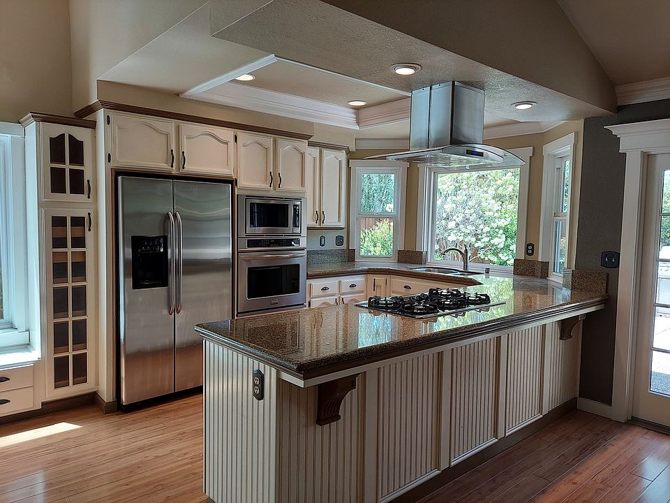 Kitchen Family