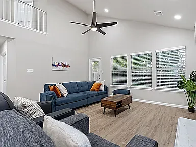 13424 Tossa Ln — Photo 3