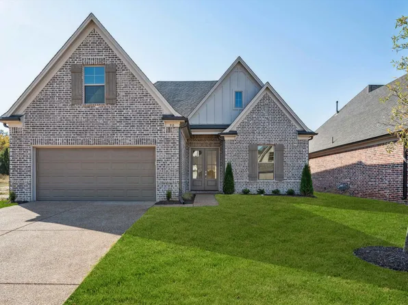 90 Downy Birch Ln, Oakland, TN 38060