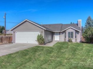 2825 SW 27th Ct, Redmond, OR 97756