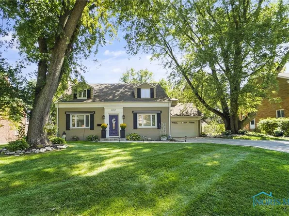 2212 Dundas Rd, Toledo, OH 43606