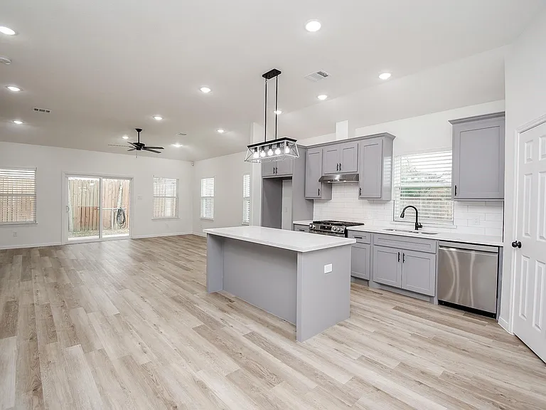 2139 Counter Point Dr — Photo 18