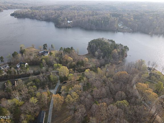 4th image of 130 Lake View Rd