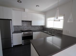 11938 Courtleigh Dr APT 2, Los Angeles, CA 90066