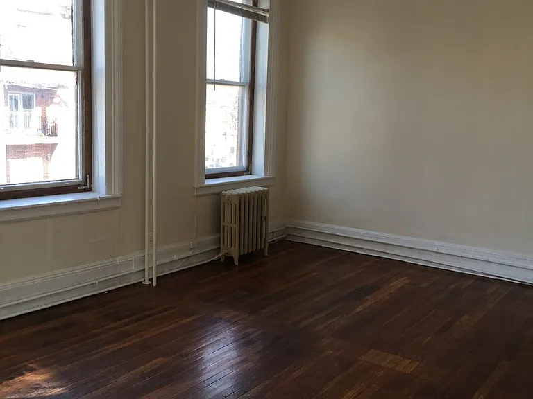 319 Market St — Photo 4