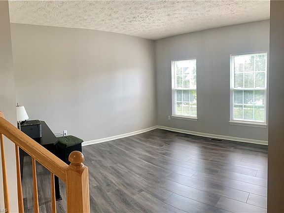 4th image of 6431 Silverstone Ln