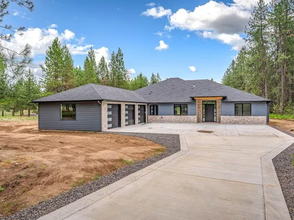 1015 W Montgomery Rd, Deer Park, WA 99006