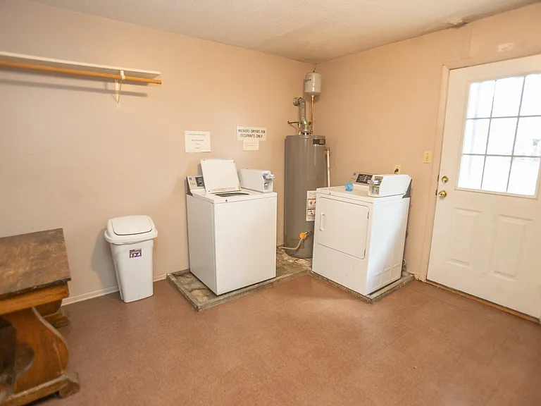 220 W Ashley St #1A — Photo 13