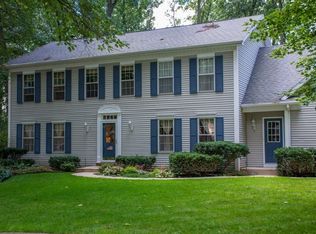 15980 Woodbourne Ct, Granger, IN 46530