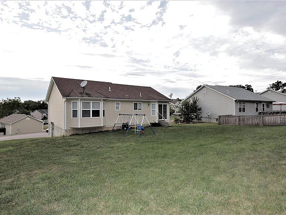 2nd image of 1018 Westmoreland Blvd