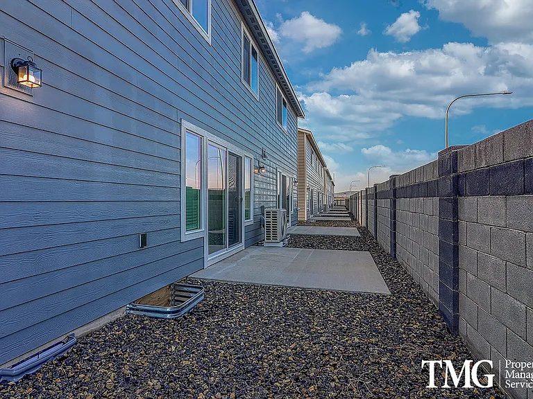 977 Creer Way #D-111 — Photo 29