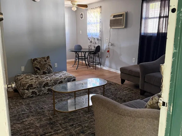 6919 Walker St APT 8, Philadelphia, PA 19135