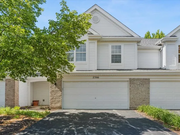 2366 Foxmoor Ln, Aurora, IL 60502