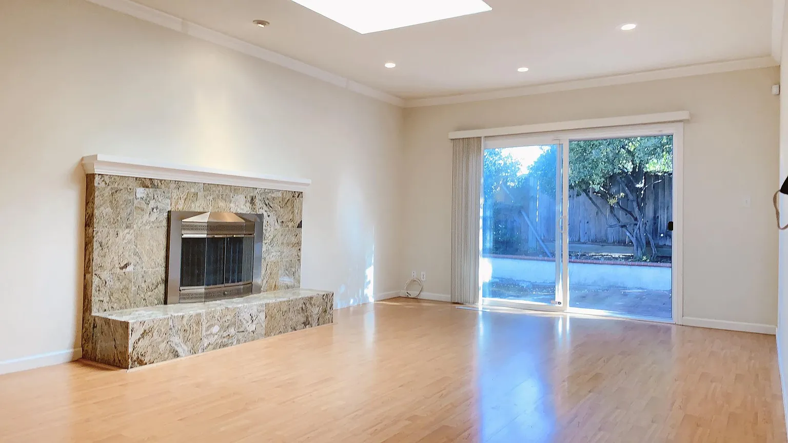 6394 Menlo Dr photo 1