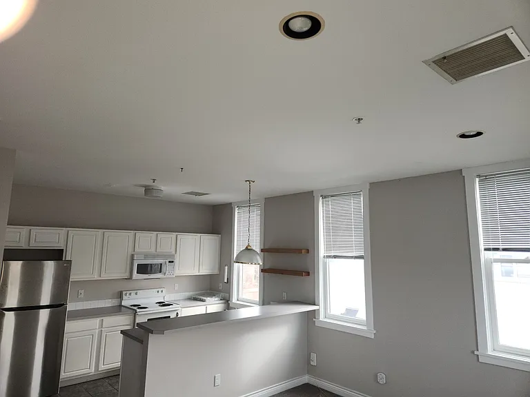 1922 S Coffman St #23 — Photo 2