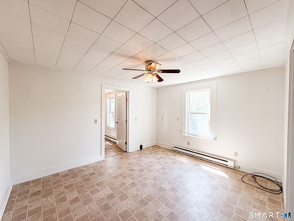 4th image of 602 North Main Street