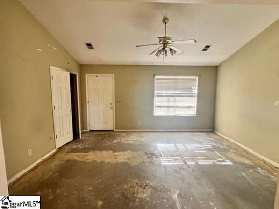 5th image of 145 Belle Flower Ct